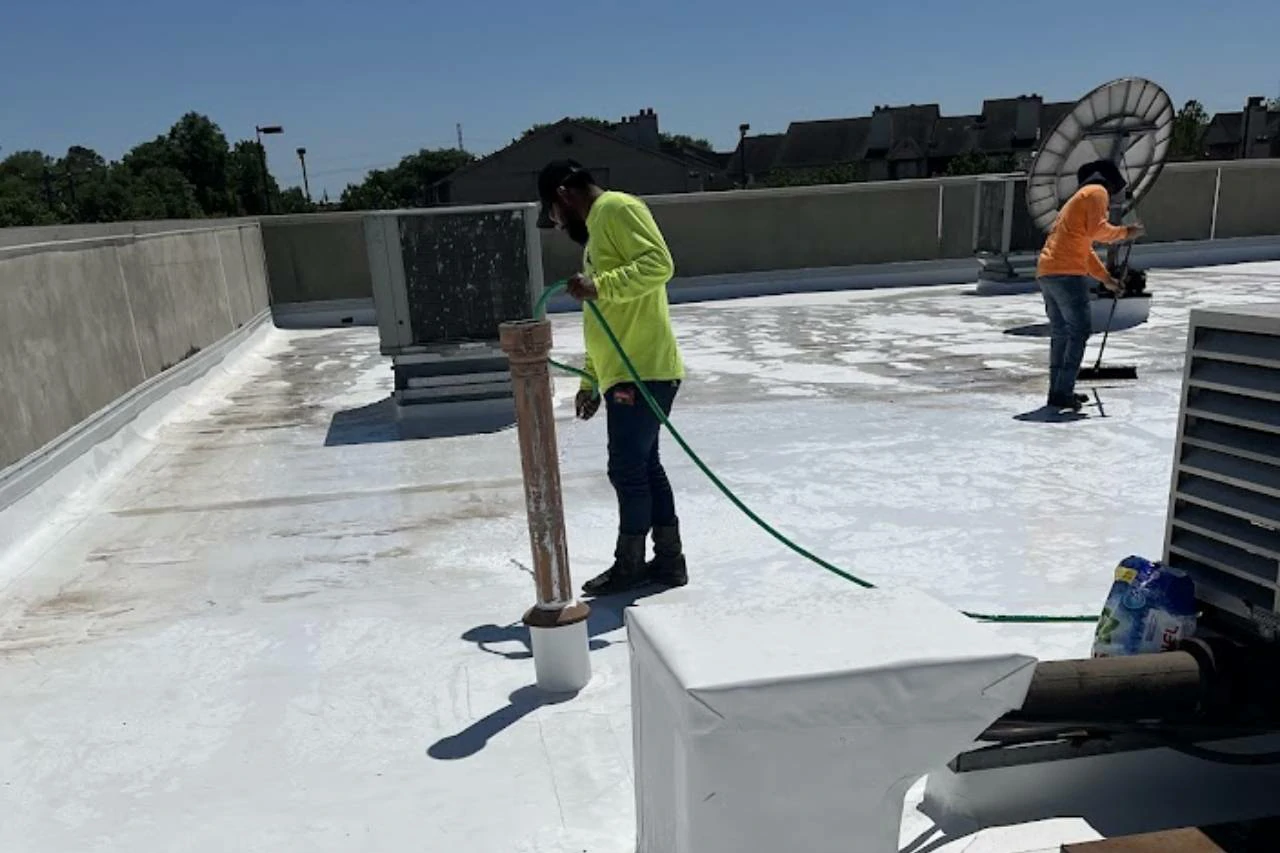 Commercial Roof Coatings in Houston, TX | Extend Roof Life